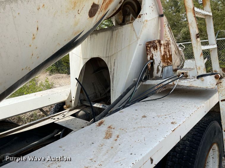 image for item MS9782 1992 Ford L8000  ready mix truck