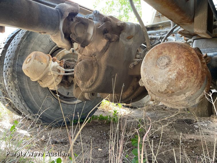 image for item MS9782 1992 Ford L8000  ready mix truck