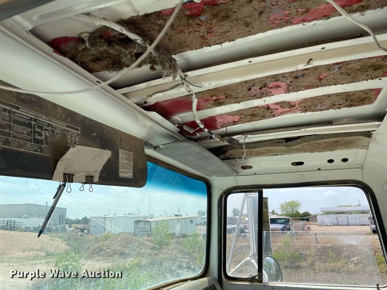 image for item MS9782 1992 Ford L8000  ready mix truck