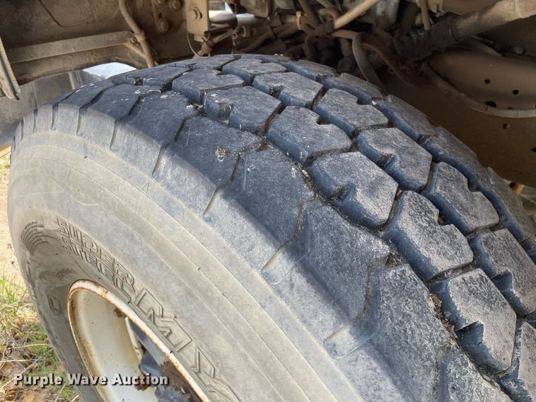 image for item MS9782 1992 Ford L8000  ready mix truck