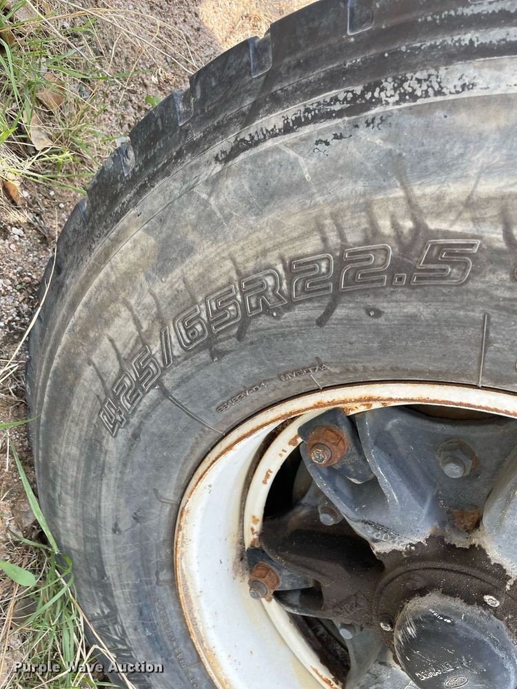 image for item MS9782 1992 Ford L8000  ready mix truck