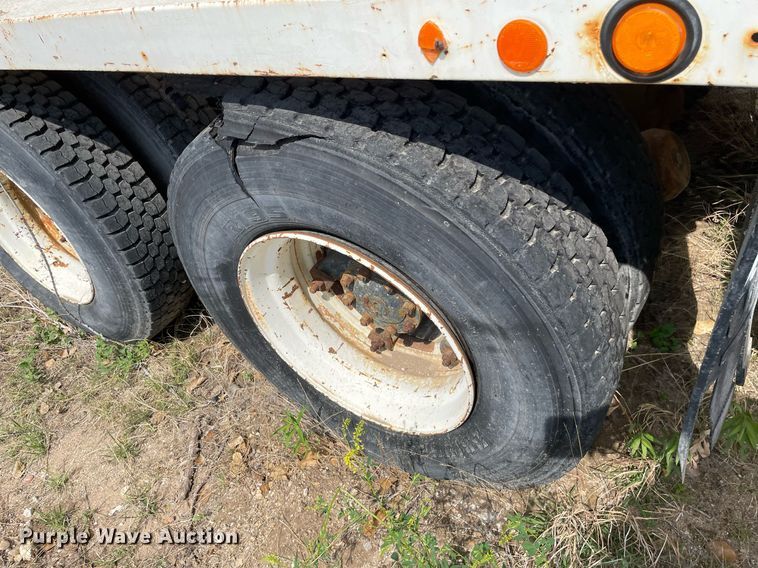 image for item MS9782 1992 Ford L8000  ready mix truck