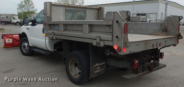 image for item DK1855 2006 Ford F350 Super Duty XL  dump bed pickup truck