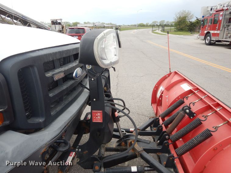 image for item DK1855 2006 Ford F350 Super Duty XL  dump bed pickup truck