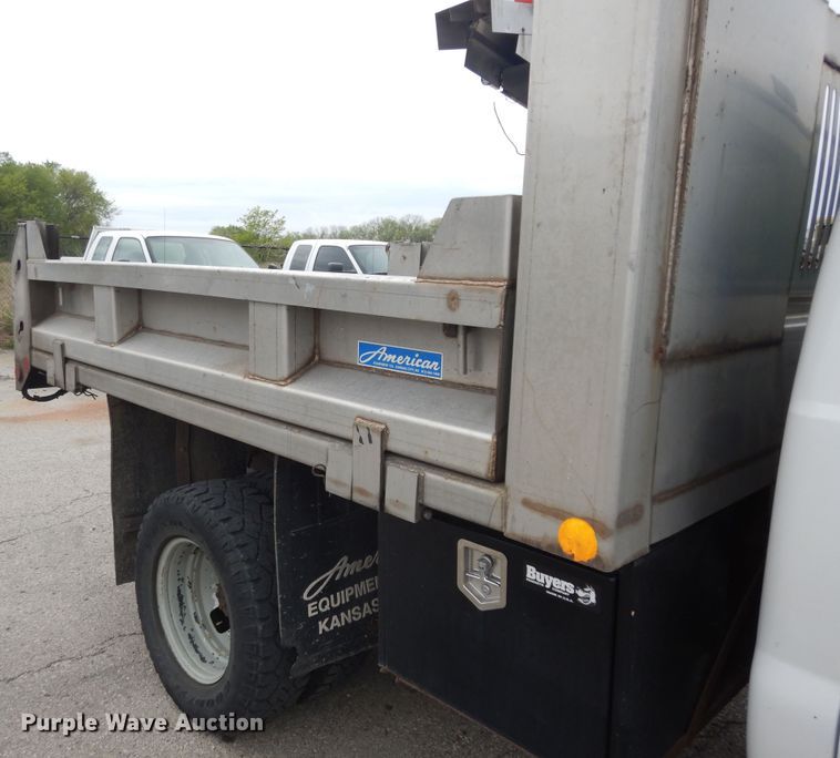 image for item DK1855 2006 Ford F350 Super Duty XL  dump bed pickup truck