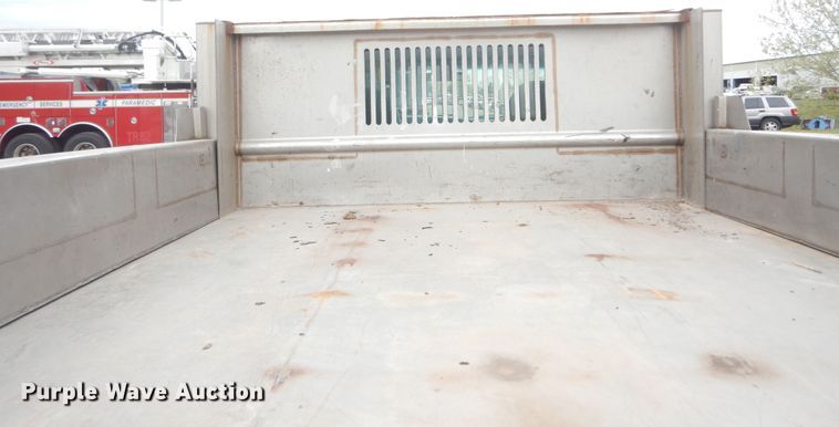 image for item DK1855 2006 Ford F350 Super Duty XL  dump bed pickup truck