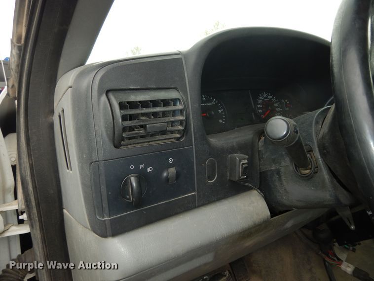 image for item DK1855 2006 Ford F350 Super Duty XL  dump bed pickup truck