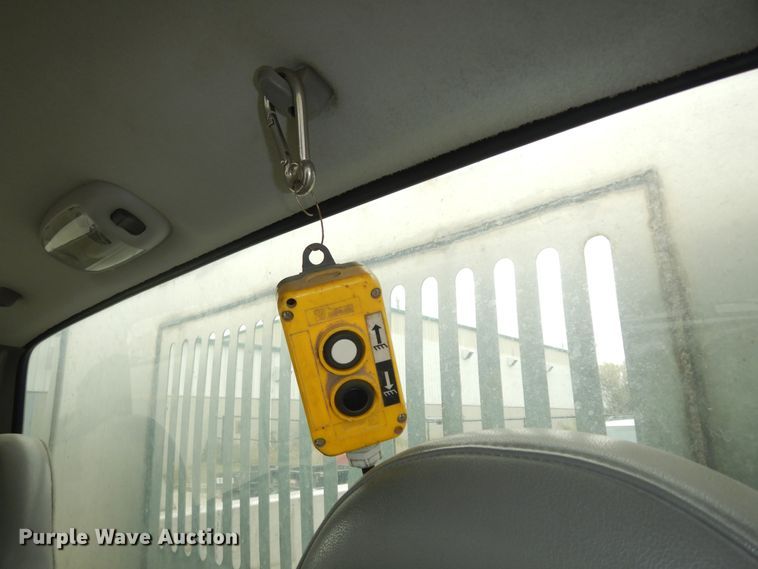 image for item DK1855 2006 Ford F350 Super Duty XL  dump bed pickup truck