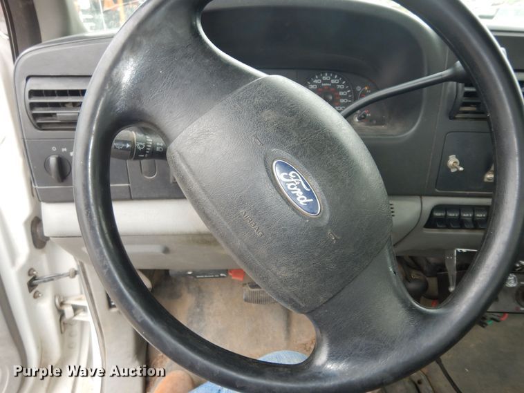 image for item DK1855 2006 Ford F350 Super Duty XL  dump bed pickup truck