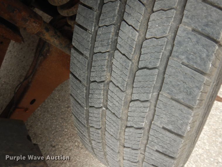 image for item DK1855 2006 Ford F350 Super Duty XL  dump bed pickup truck