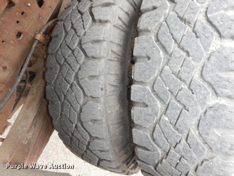 image for item DK1855 2006 Ford F350 Super Duty XL  dump bed pickup truck