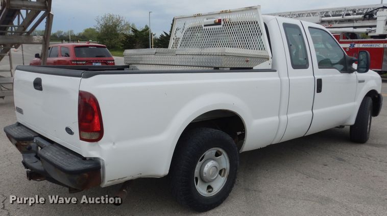 image for item DK1856 2006 Ford F250 Super Duty XL  SuperCab pickup truck