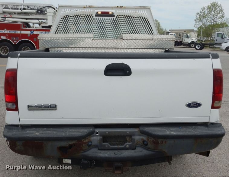image for item DK1856 2006 Ford F250 Super Duty XL  SuperCab pickup truck