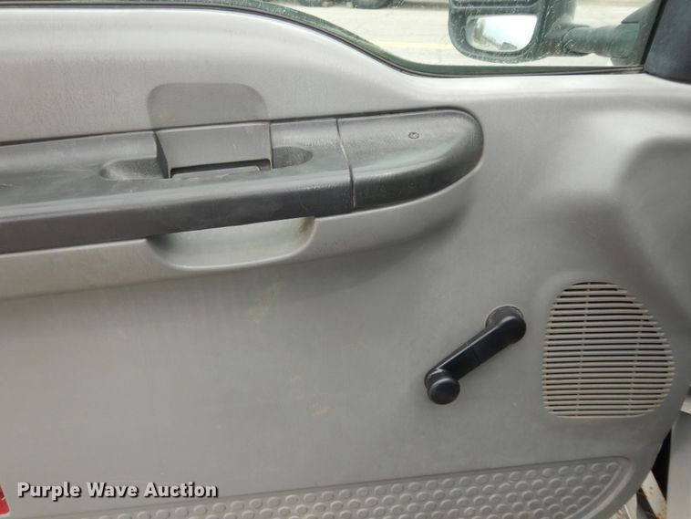 image for item DK1856 2006 Ford F250 Super Duty XL  SuperCab pickup truck