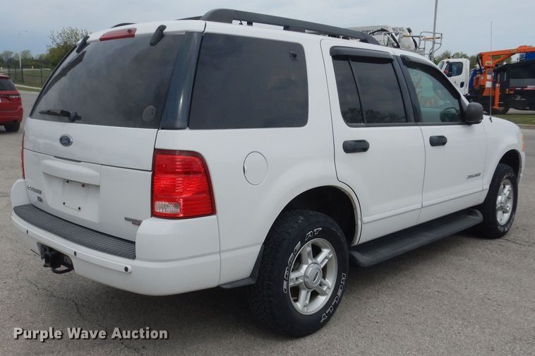 image for item DK1857 2005 Ford Explorer XLT  SUV