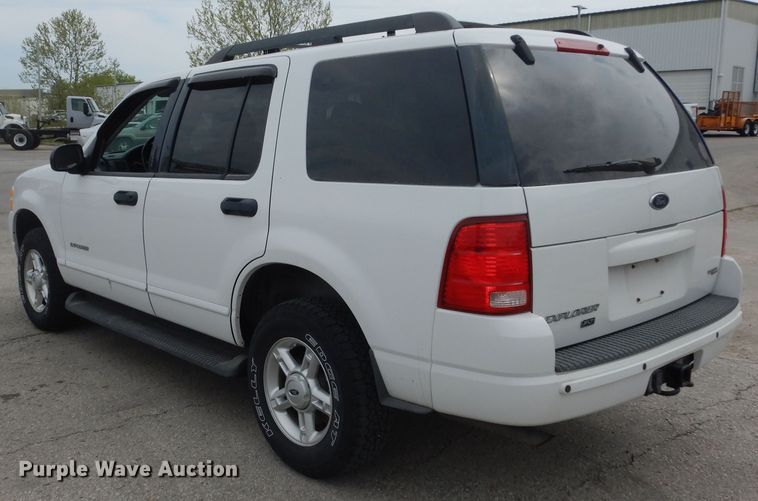 image for item DK1857 2005 Ford Explorer XLT  SUV