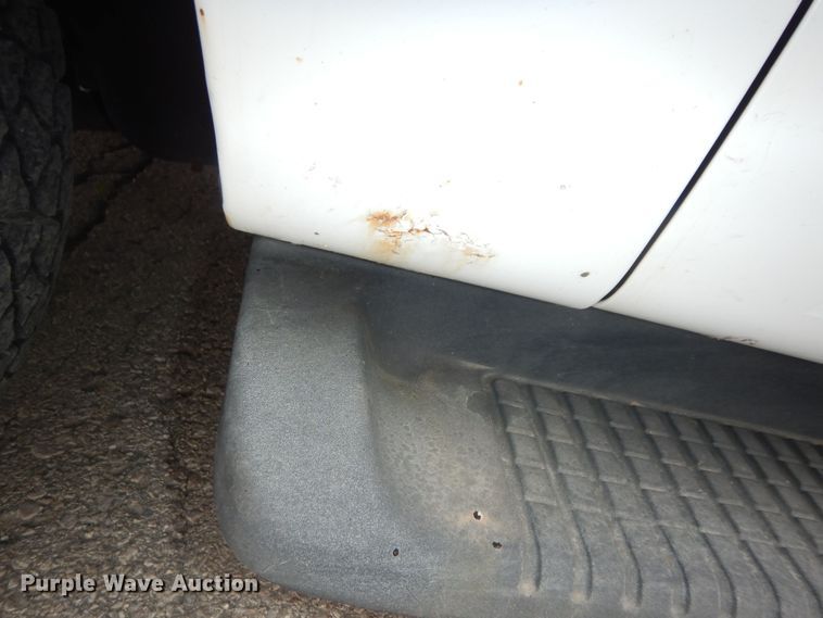 image for item DK1857 2005 Ford Explorer XLT  SUV