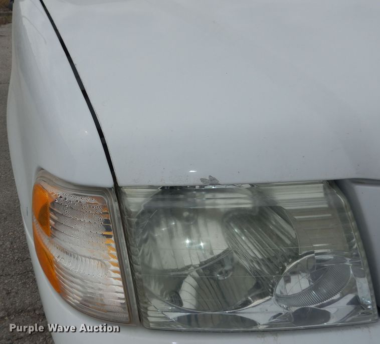 image for item DK1857 2005 Ford Explorer XLT  SUV