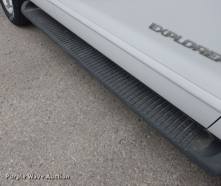 image for item DK1857 2005 Ford Explorer XLT  SUV