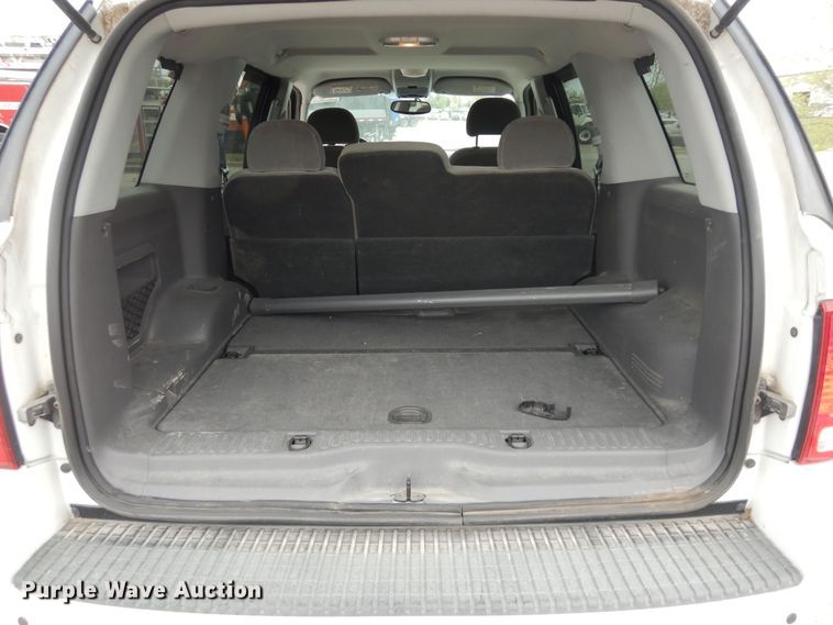 image for item DK1857 2005 Ford Explorer XLT  SUV