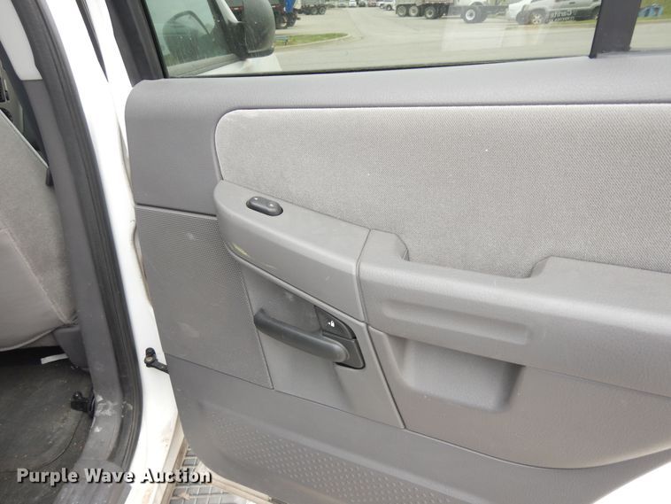 image for item DK1857 2005 Ford Explorer XLT  SUV