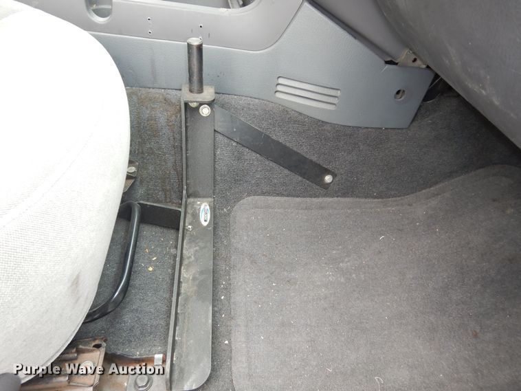 image for item DK1857 2005 Ford Explorer XLT  SUV