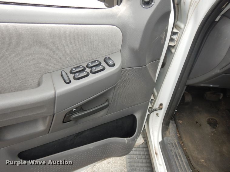 image for item DK1857 2005 Ford Explorer XLT  SUV