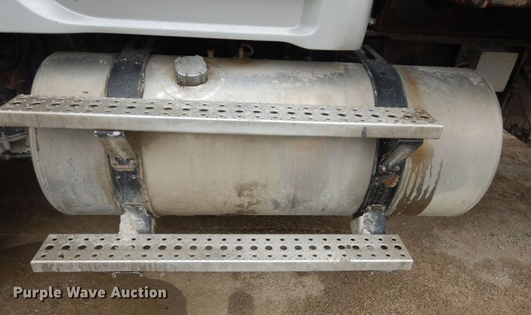 image for item DK1858 2008 Sterling LT9500  dump truck