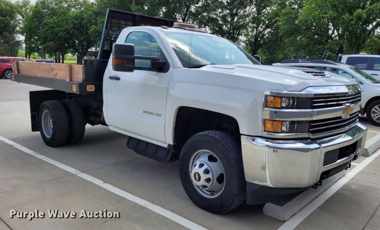 image for item DK1859 2017 Chevrolet Silverado 3500HD  dump flatbed pickup truck