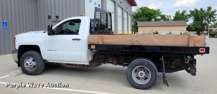 image for item DK1859 2017 Chevrolet Silverado 3500HD  dump flatbed pickup truck