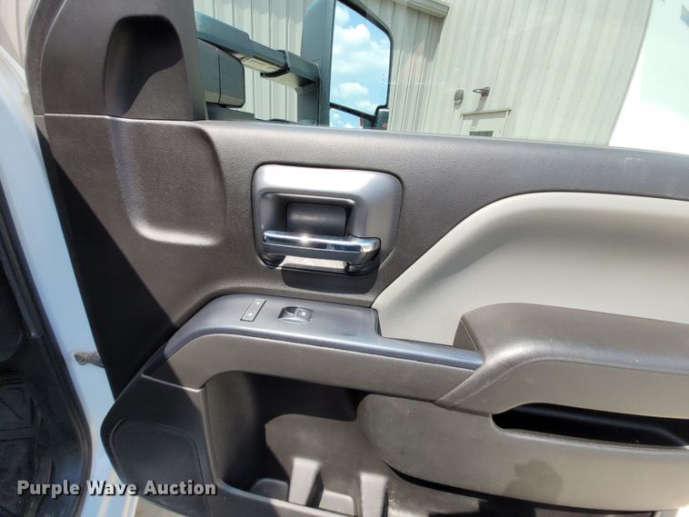 image for item DK1859 2017 Chevrolet Silverado 3500HD  dump flatbed pickup truck