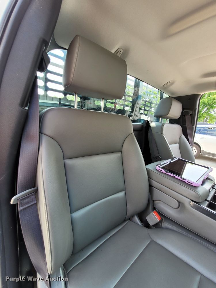 image for item DK1859 2017 Chevrolet Silverado 3500HD  dump flatbed pickup truck