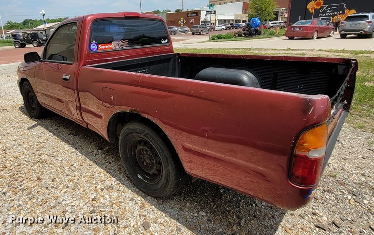 image for item DK1864 1998 Toyota Tacoma  pickup truck