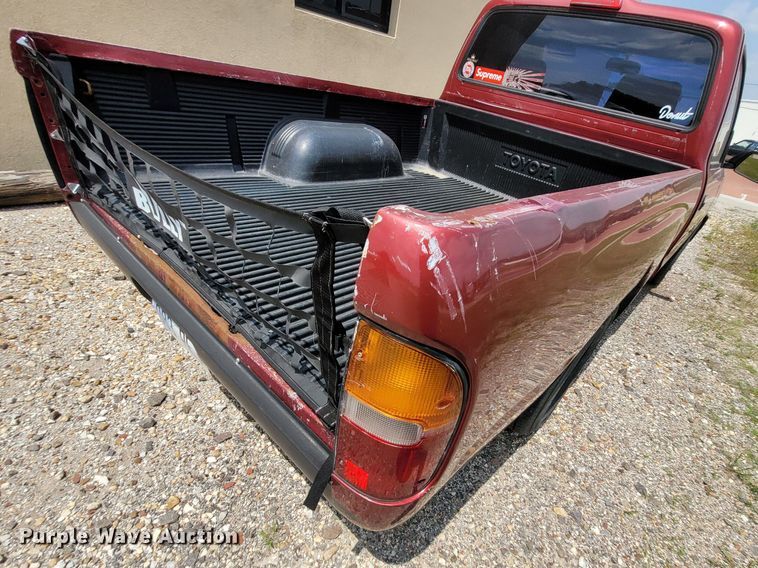image for item DK1864 1998 Toyota Tacoma  pickup truck