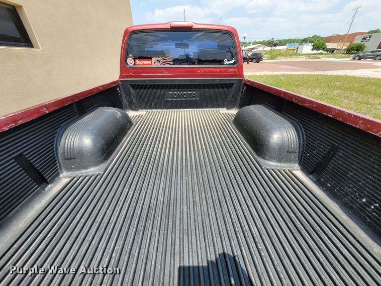 image for item DK1864 1998 Toyota Tacoma  pickup truck