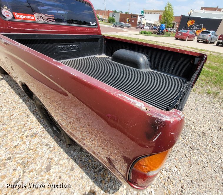 image for item DK1864 1998 Toyota Tacoma  pickup truck
