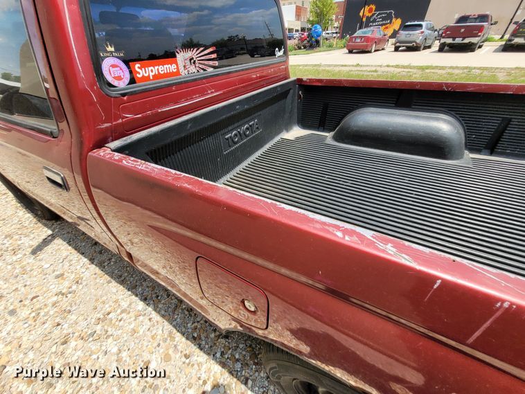 image for item DK1864 1998 Toyota Tacoma  pickup truck