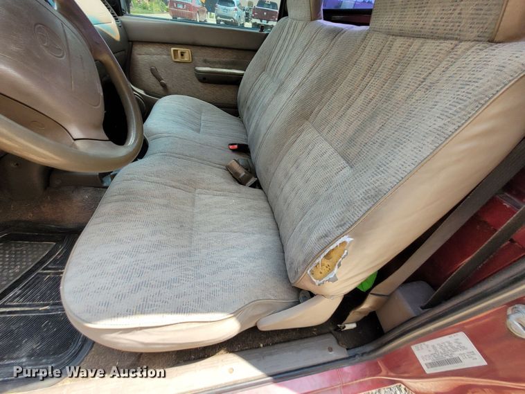 image for item DK1864 1998 Toyota Tacoma  pickup truck