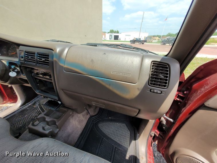 image for item DK1864 1998 Toyota Tacoma  pickup truck