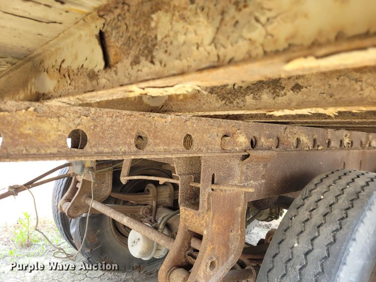 image for item DK1865 1978 Budd NS2S450A56  dry van trailer