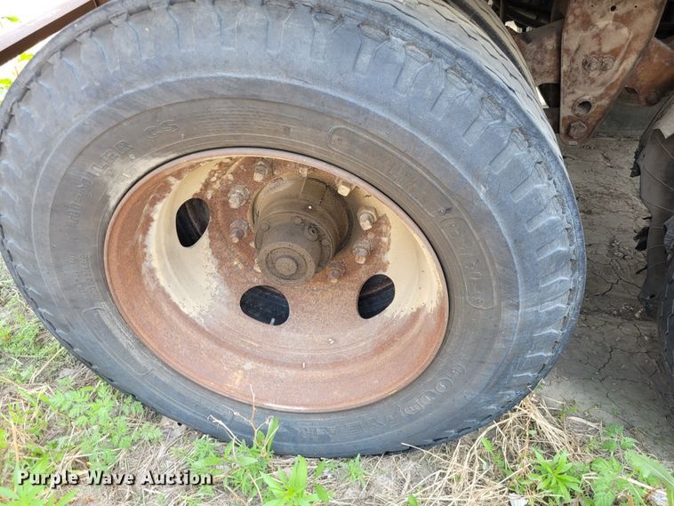 image for item DK1865 1978 Budd NS2S450A56  dry van trailer