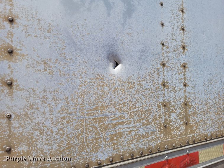 image for item DK1866 1978 Freuhauf FBZ9F240  dry van trailer