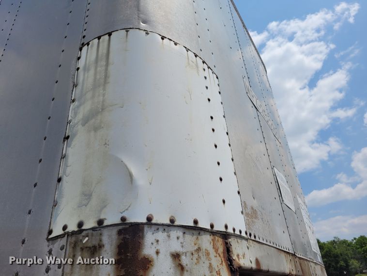 image for item DK1866 1978 Freuhauf FBZ9F240  dry van trailer