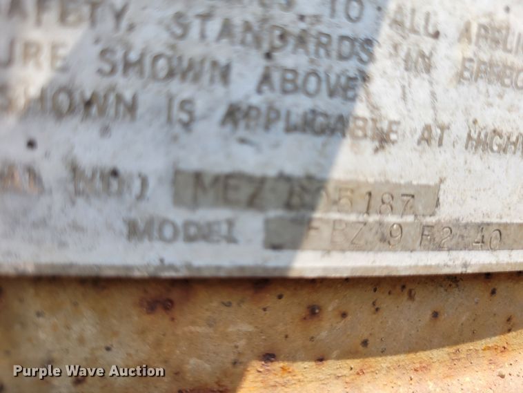 image for item DK1866 1978 Freuhauf FBZ9F240  dry van trailer