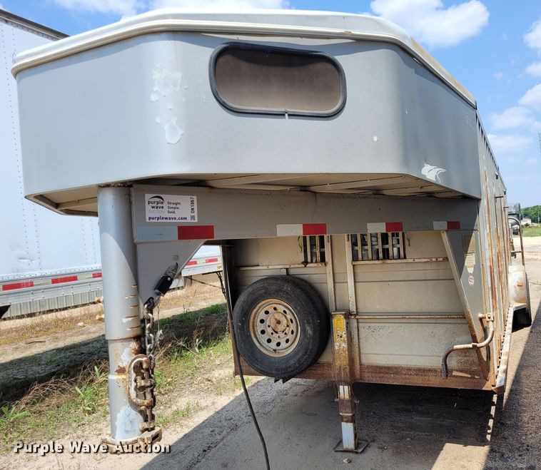 image for item DK1867 2004 Titan  livestock trailer