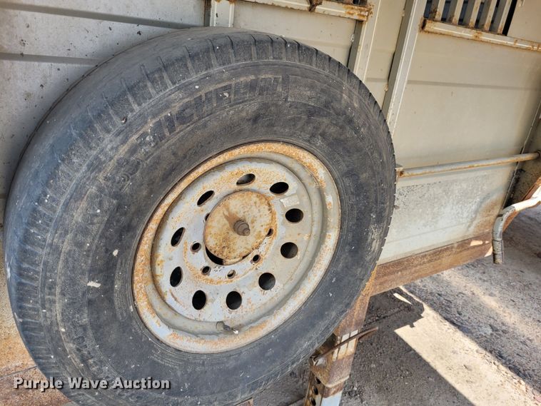 image for item DK1867 2004 Titan  livestock trailer