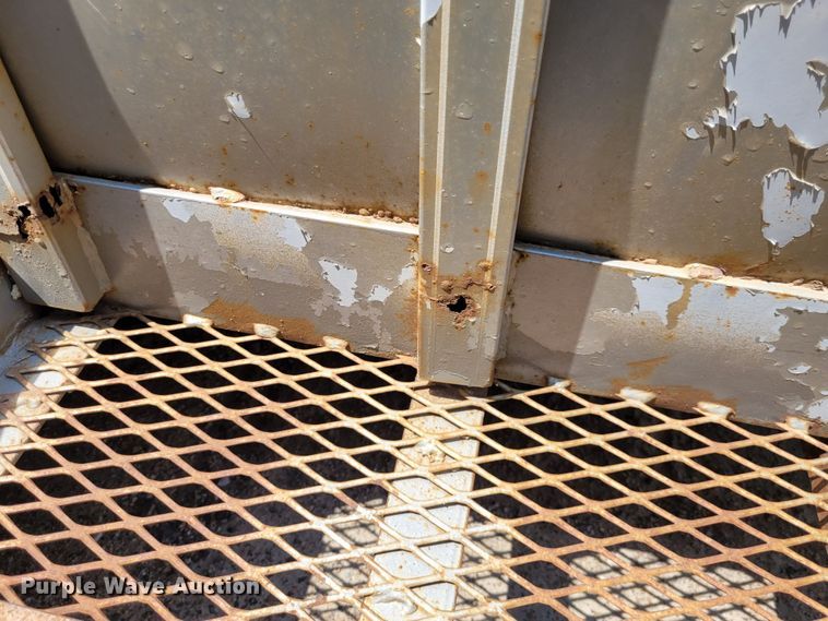 image for item DK1867 2004 Titan  livestock trailer