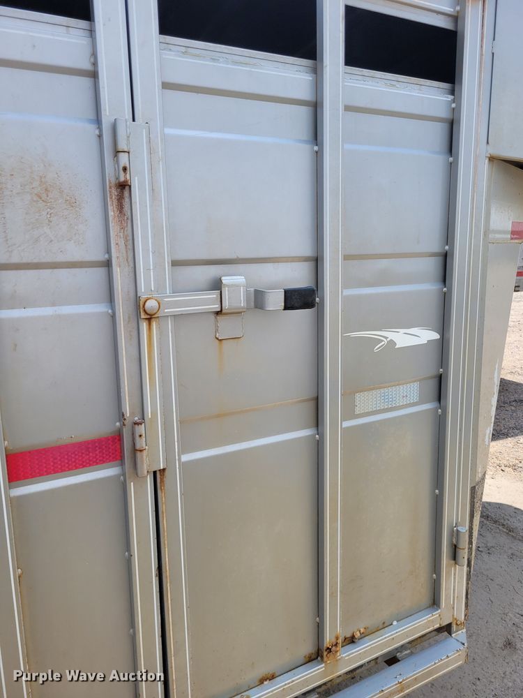 image for item DK1867 2004 Titan  livestock trailer