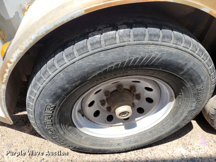 image for item DK1867 2004 Titan  livestock trailer