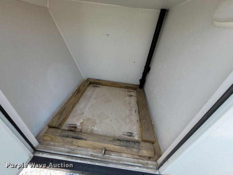 image for item DK1868 2004 Surrey  camper